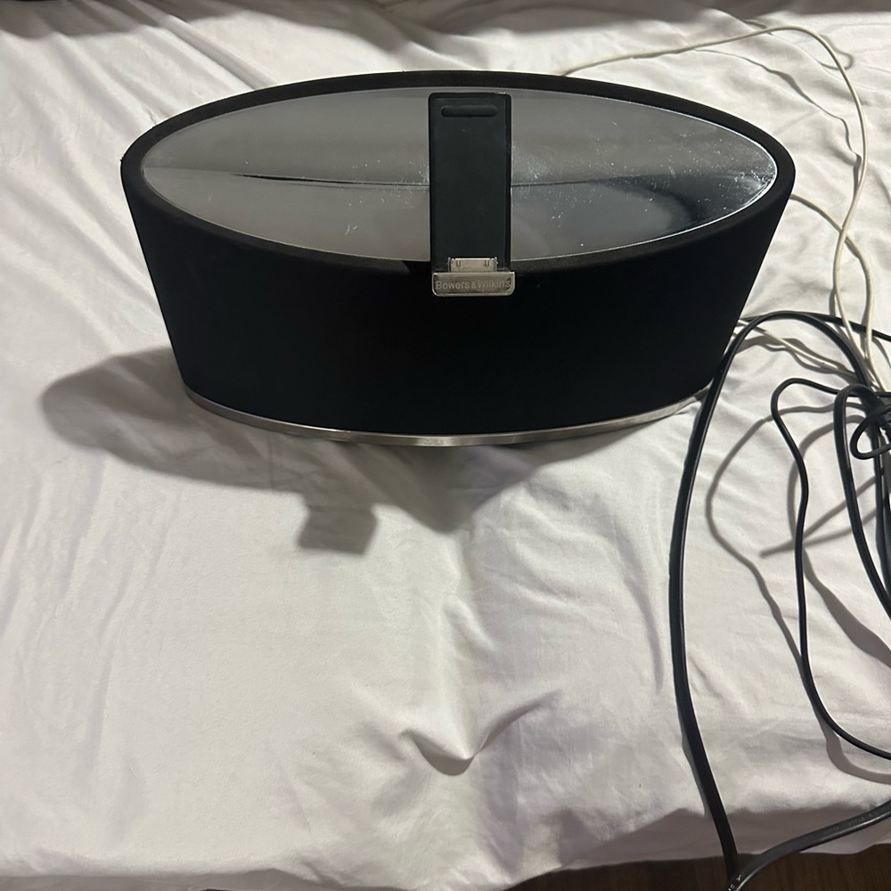 B&W Bowers & Wilkins Zeppelin Mini Speaker High End Audiophile Fully Working